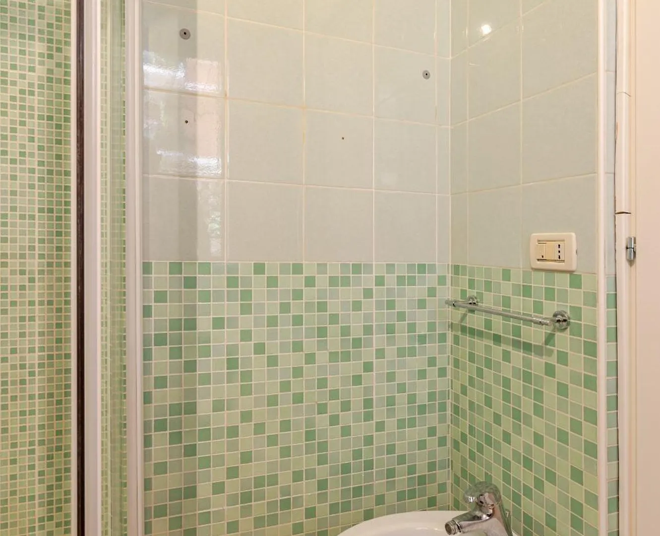 Modern Apartment In Portuense Rome Italië