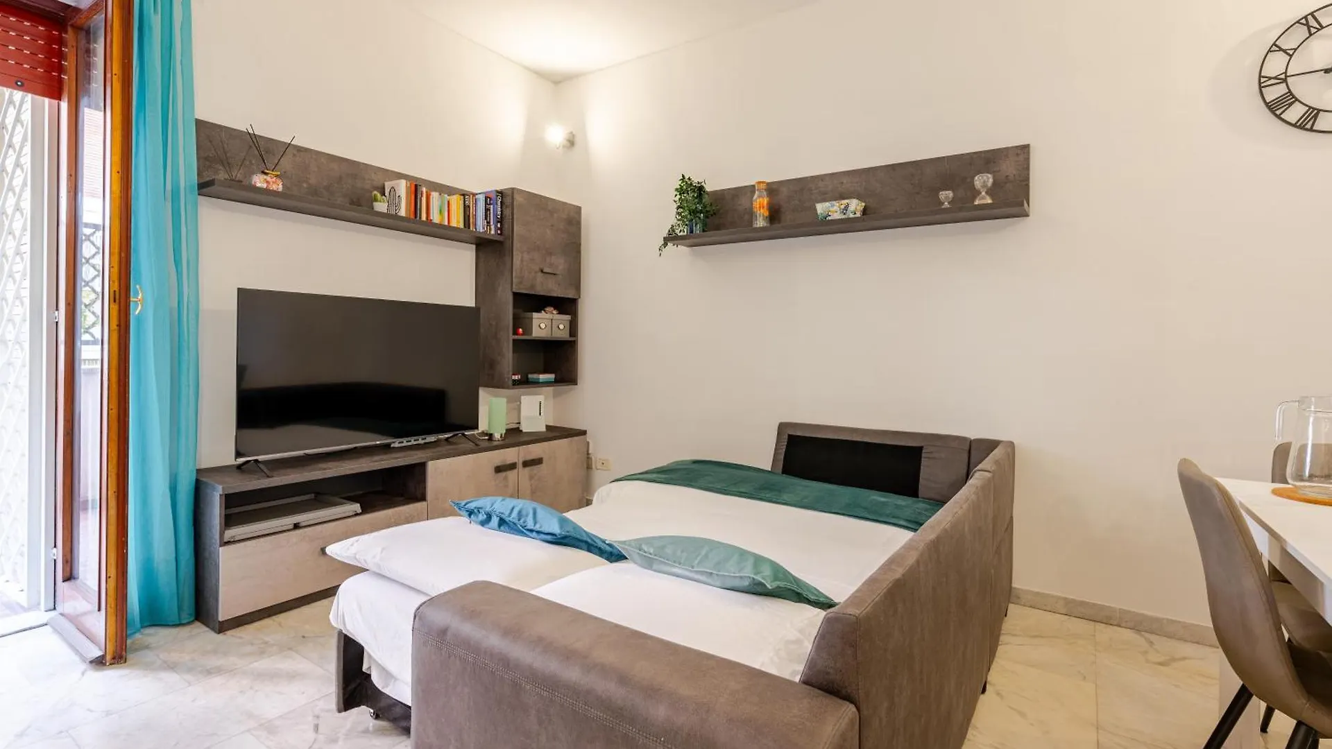 Modern Apartment In Portuense Rome