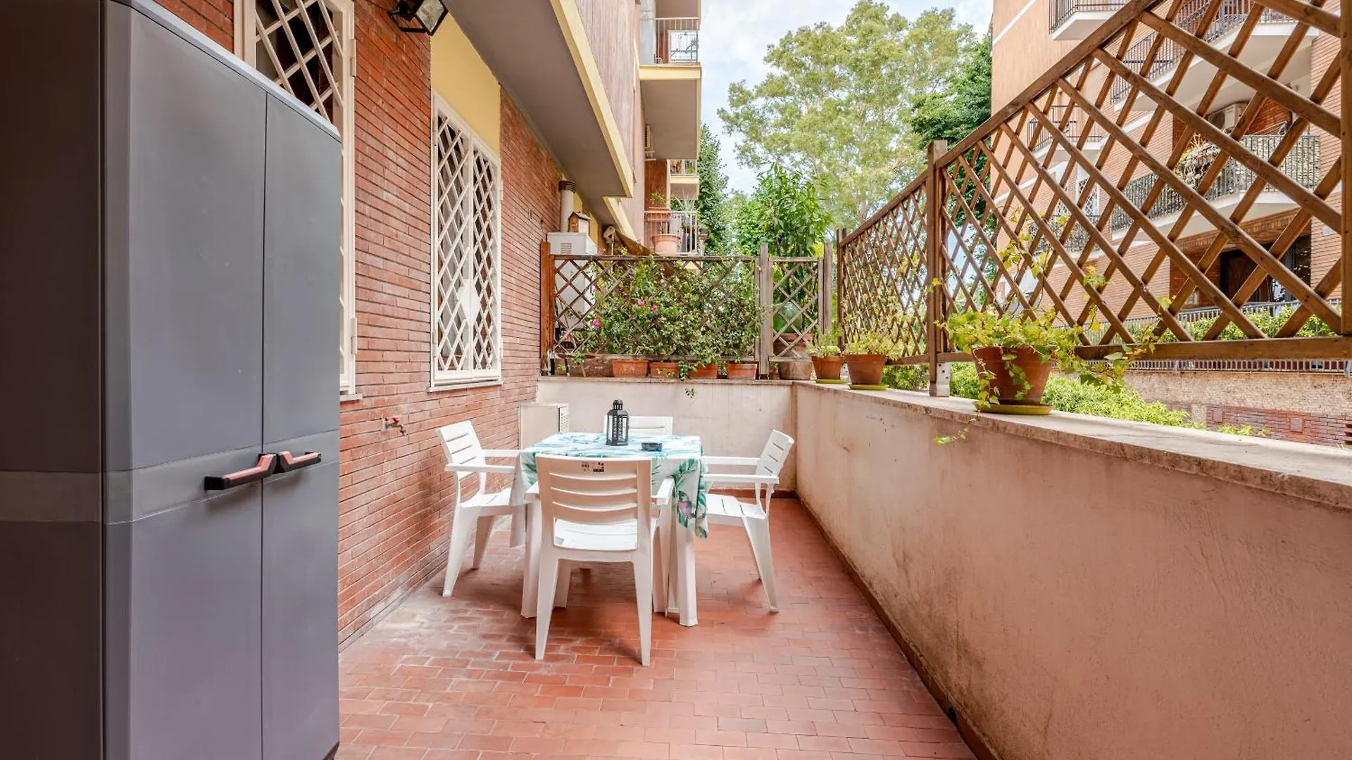 Modern Apartment In Portuense Rome