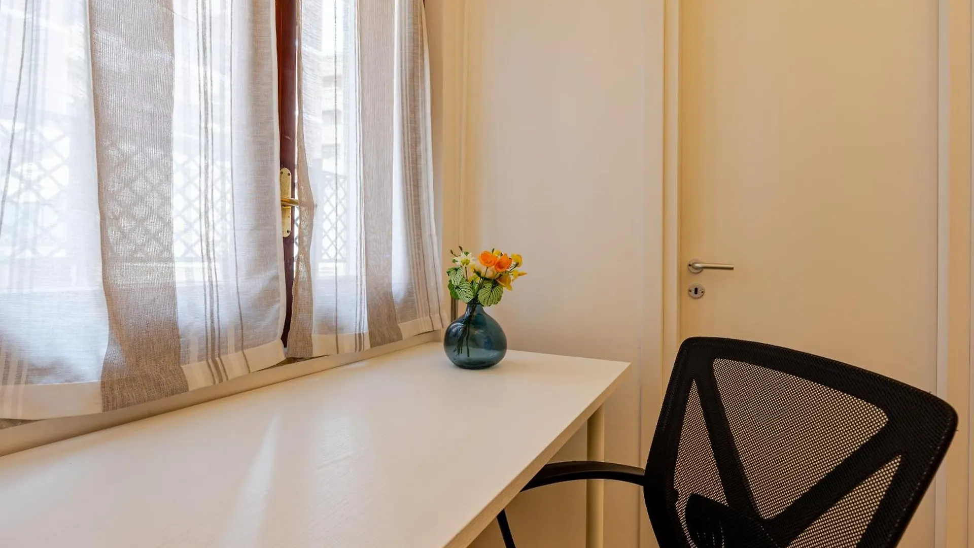Modern Apartment In Portuense Rome Italy